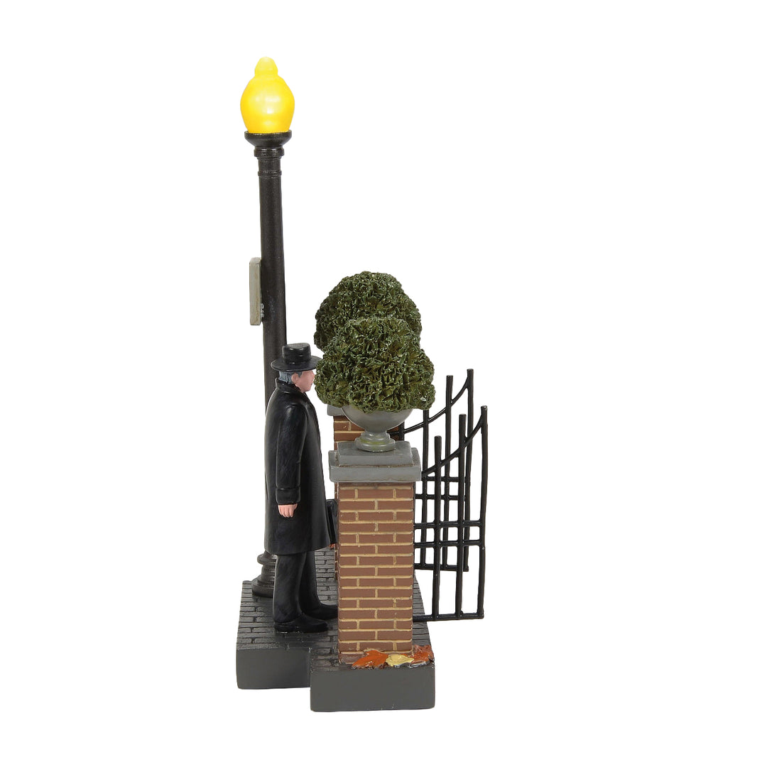 Department 56 Fright Ave: The Exorcist - MacNeil Residence, Set of 2 sparkle-castle