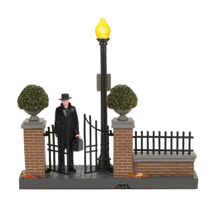 Department 56 Fright Ave: The Exorcist - MacNeil Residence, Set of 2 sparkle-castle