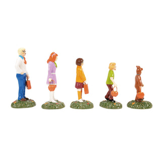 Department 56 Snow Village Halloween Accessory: Scooby Doo Trick or Treaters, Set of 5 sparkle-castle