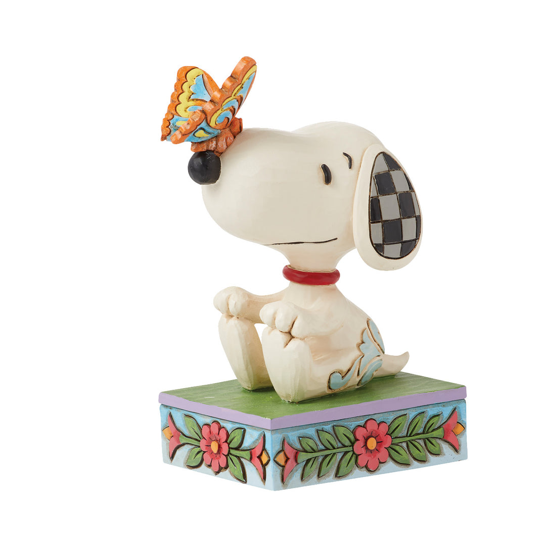 Jim Shore Peanuts: Snoopy With Butterfly On His Nose Figurine sparkle-castle