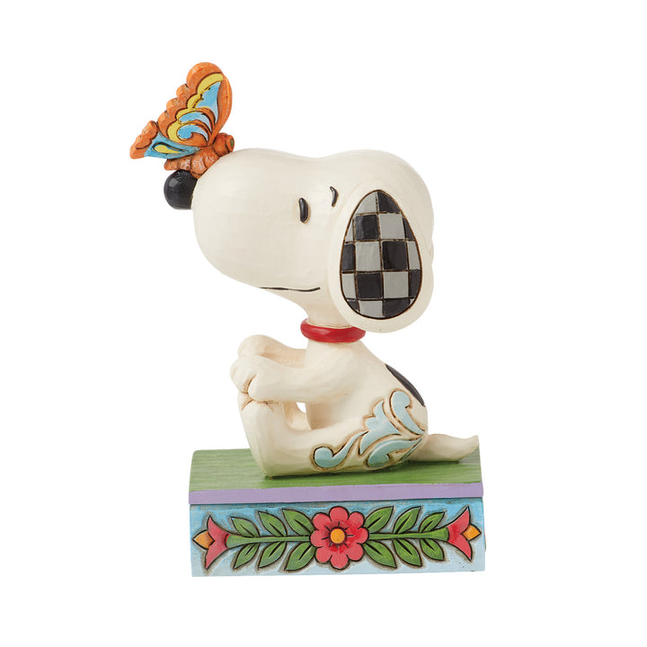 Jim Shore Peanuts: Snoopy With Butterfly On His Nose Figurine sparkle-castle