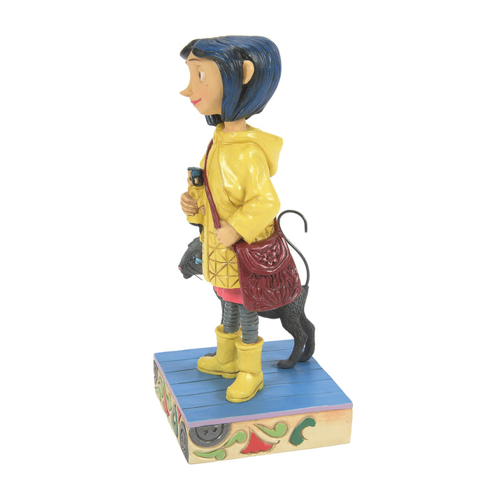 Jim Shore Coraline: Coraline Figurine sparkle-castle