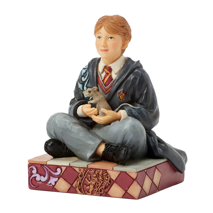 Jim Shore Harry Potter: Ron with Scabbers Figurine sparkle-castle