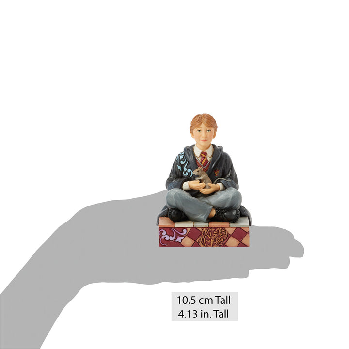 Jim Shore Harry Potter: Ron with Scabbers Figurine sparkle-castle