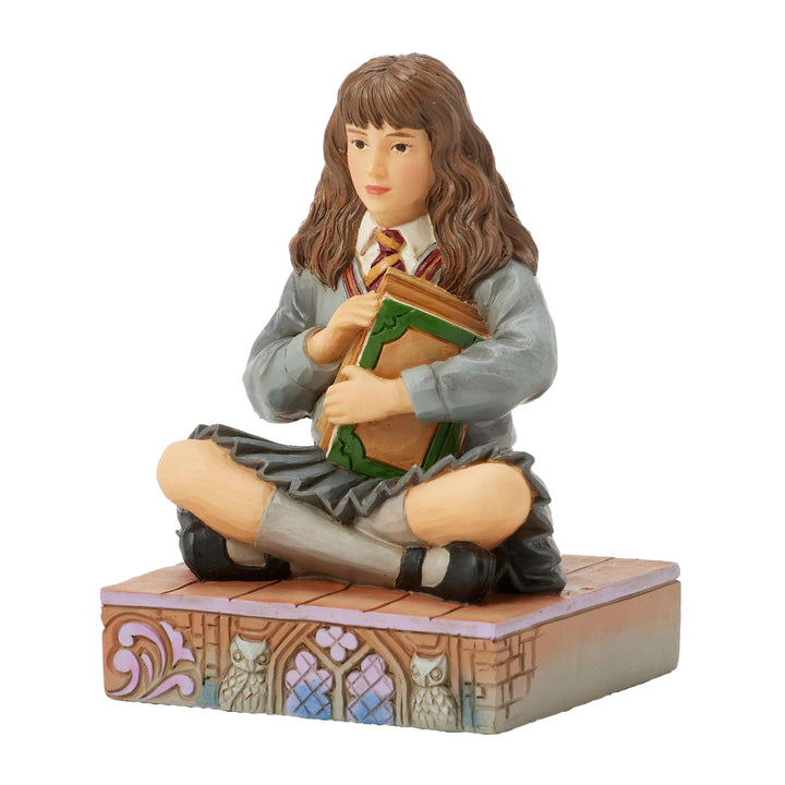 Jim Shore Harry Potter: Hermione with Book Figurine sparkle-castle