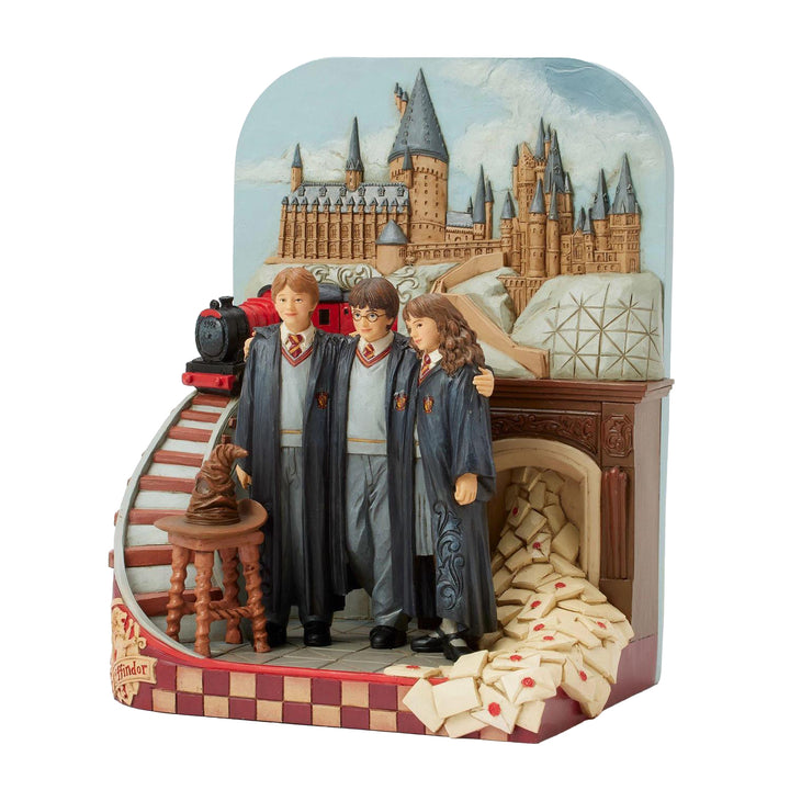 Jim Shore Harry Potter: Trio & Castle Movie Scene Figurine sparkle-castle