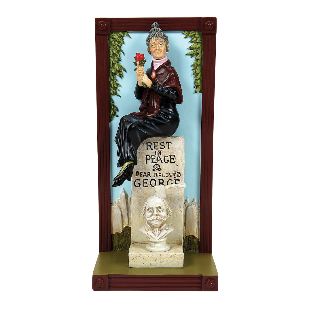 Disney Showcase: Haunted Mansion Stretching Canvas George’s Widow Figurine sparkle-castle