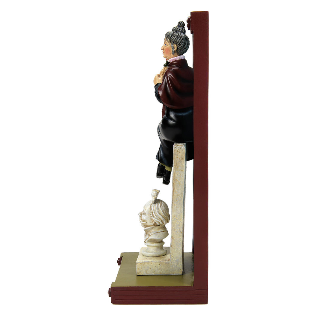 Disney Showcase: Haunted Mansion Stretching Canvas George’s Widow Figurine sparkle-castle