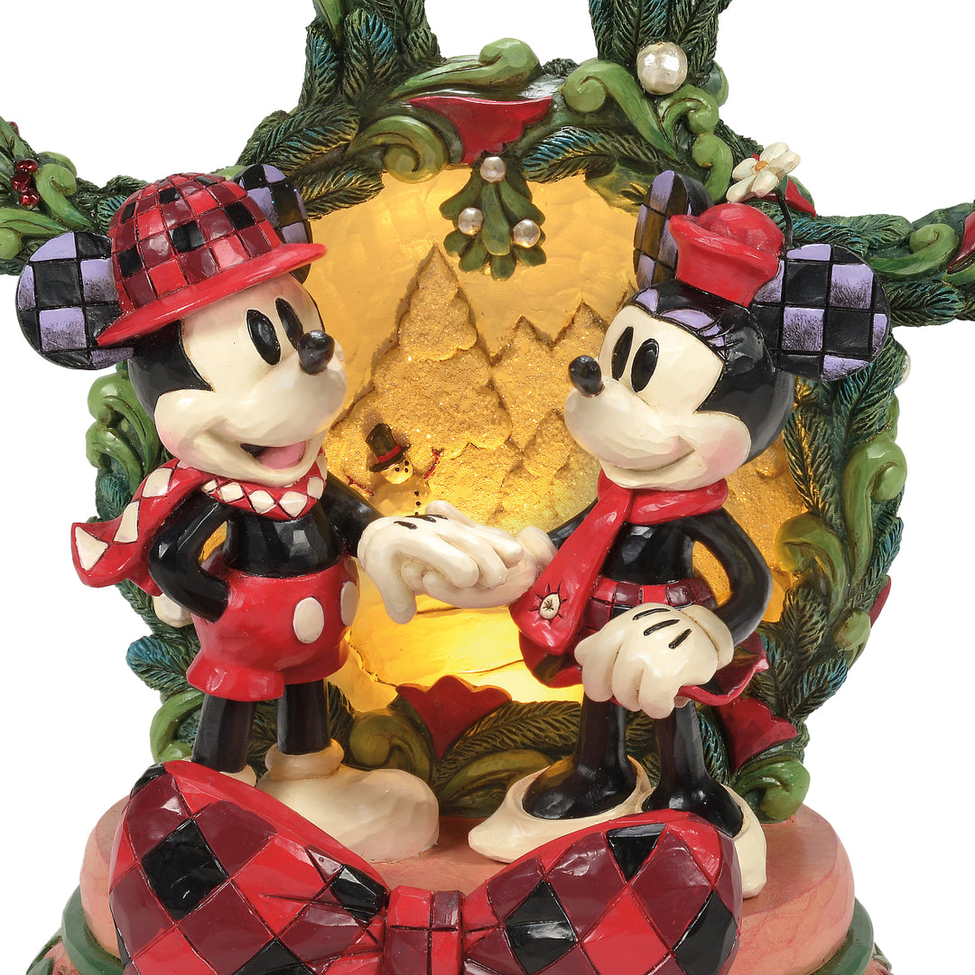 Jim Shore Disney Traditions: Mickey & Minnie LED Diorama Figurine sparkle-castle