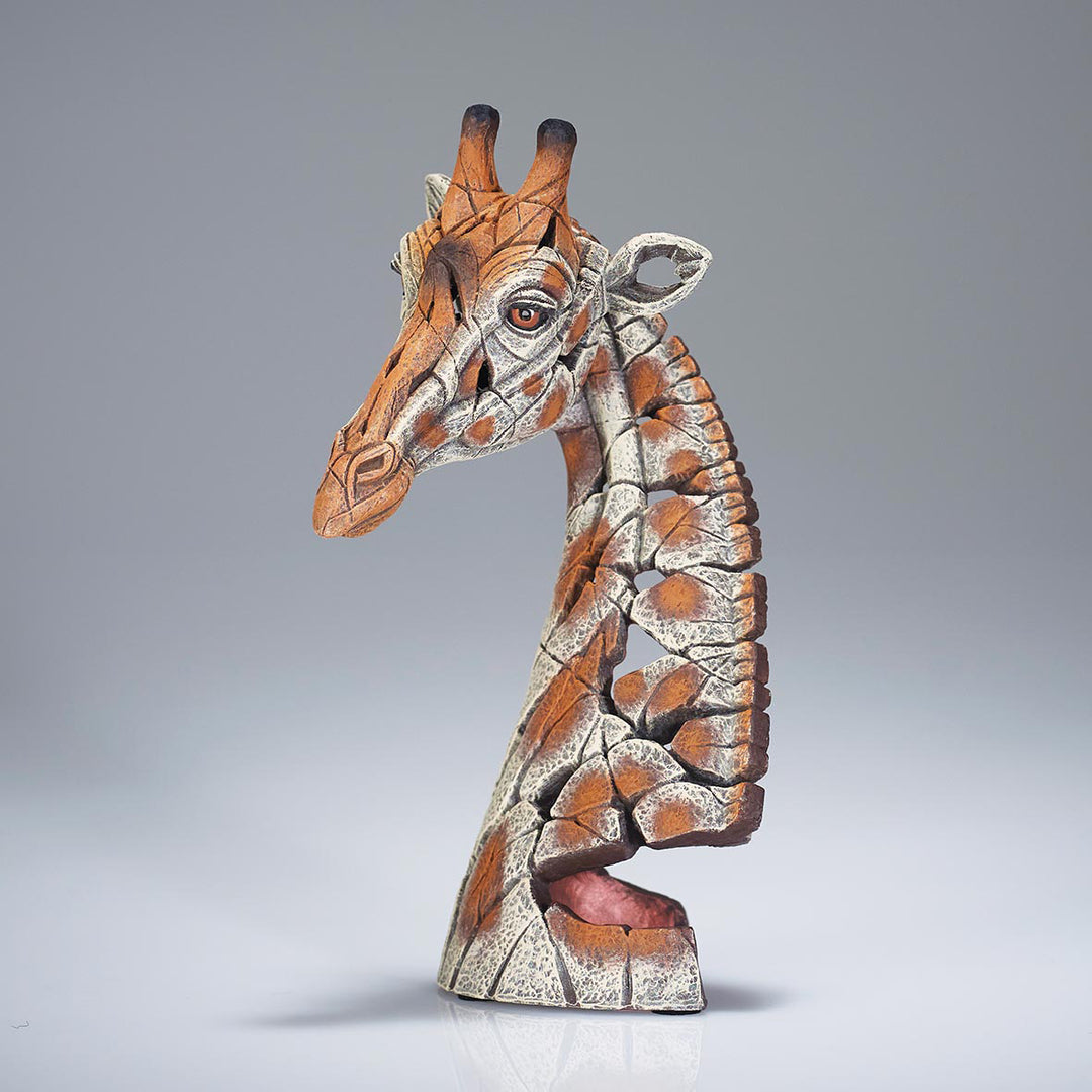 Edge Sculpture: Miniature Giraffe Bust sparkle-castle