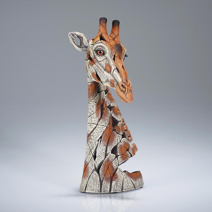 Edge Sculpture: Miniature Giraffe Bust sparkle-castle