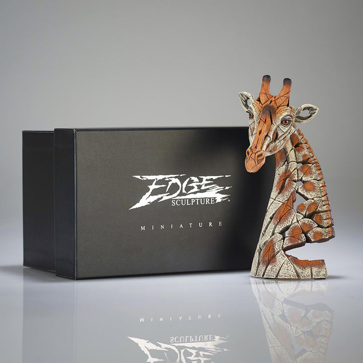 Edge Sculpture: Miniature Giraffe Bust sparkle-castle