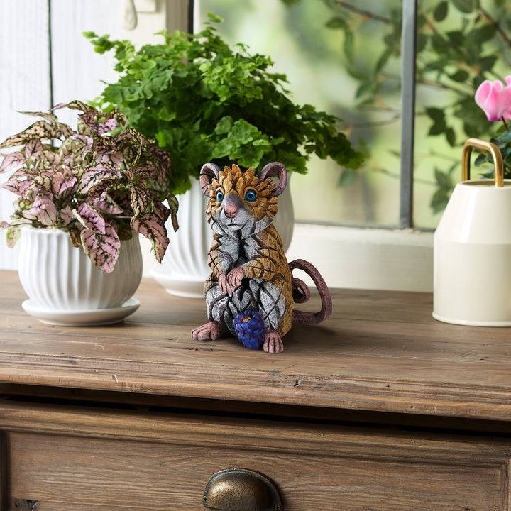 Edge Sculpture: Field Mouse sparkle-castle