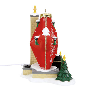 Department 56 North Pole Series: Sparkle Star House sparkle-castle