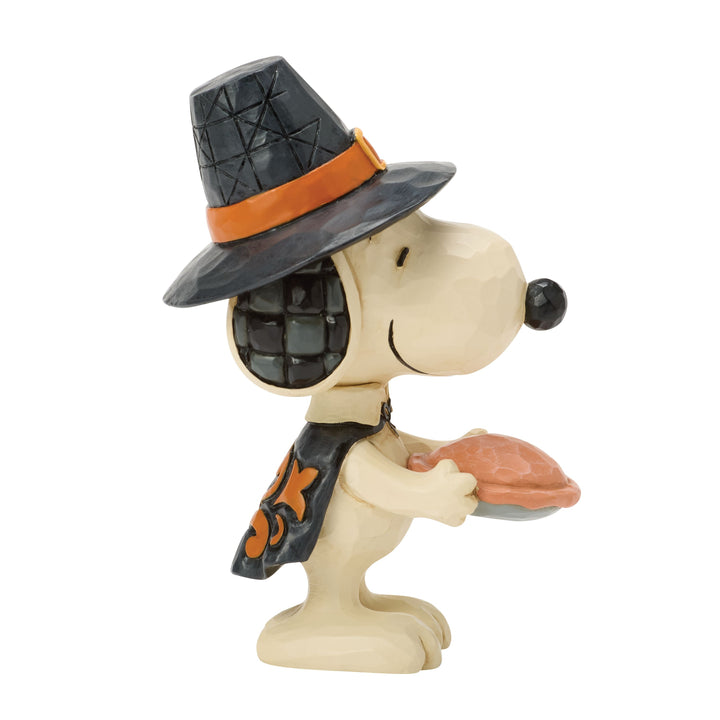 Jim Shore Peanuts: Snoopy With Pumpkin Pie Miniature Figurine sparkle-castle