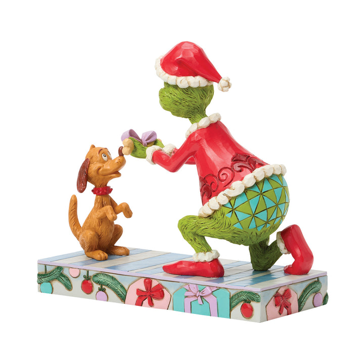 Jim Shore The Grinch: Grinch Giving Max a Bone Figurine sparkle-castle