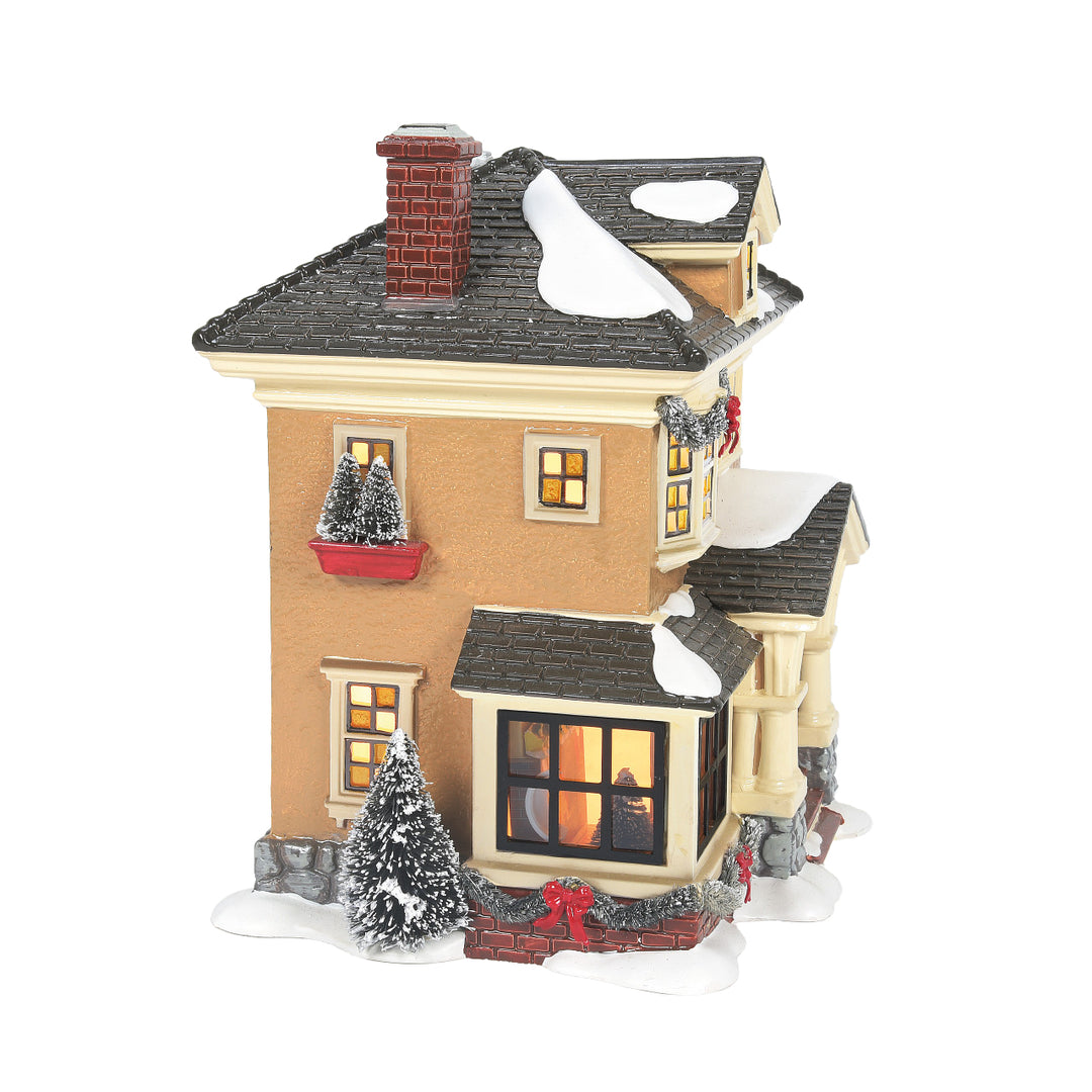 Department 56 Original Snow Village: Christmas At Grandma's sparkle-castle