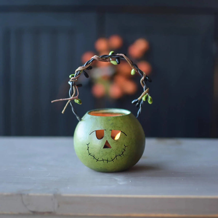 Meadowbrooke Gourds: Party Treat Frank Jack-O-Lantern Basket sparkle-castle