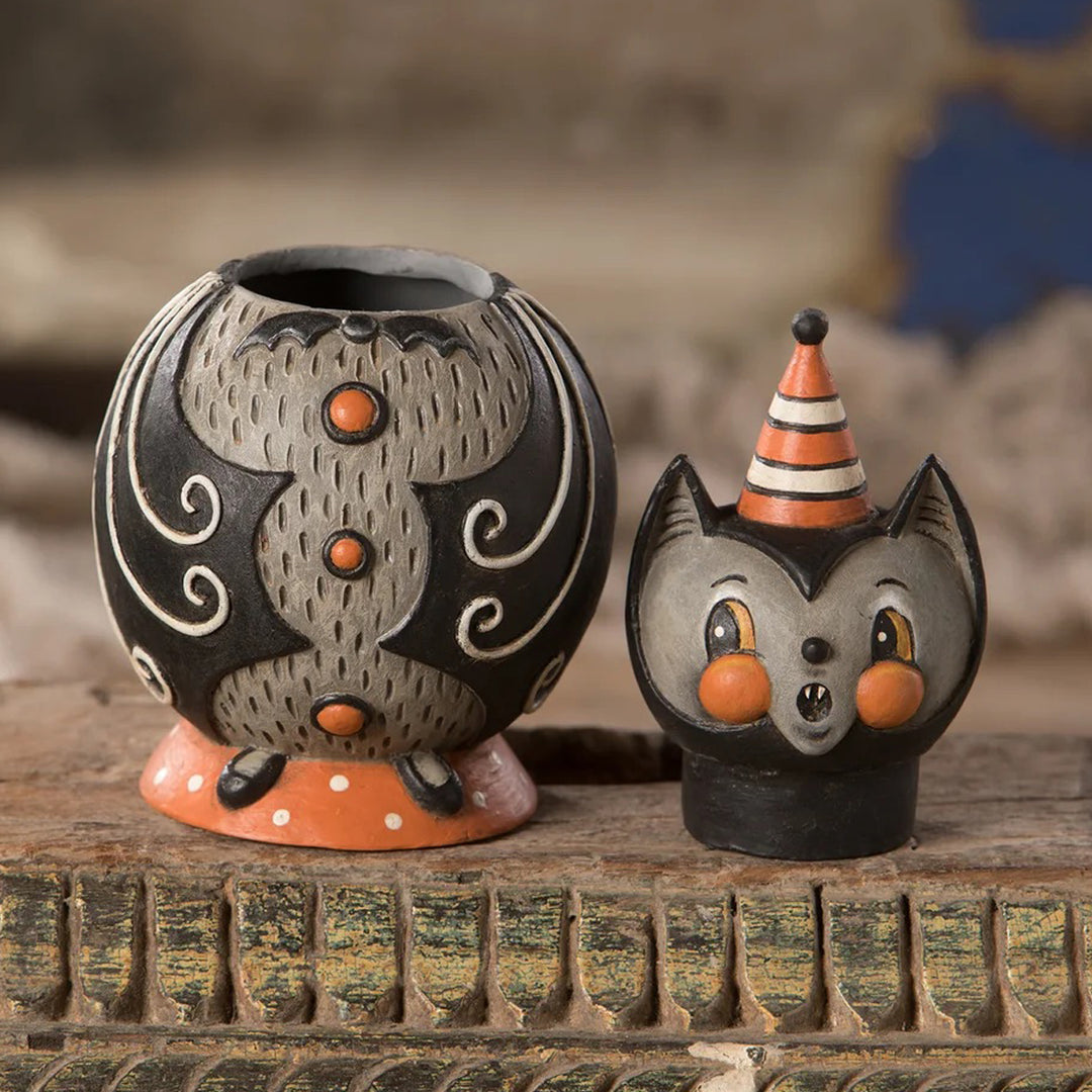 Johanna Parker by Bethany Lowe: Halloween Batty Bater Spooks Jar sparkle-castle