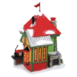 Department 56 North Pole Series: 56 Wagon Factory sparkle-castle