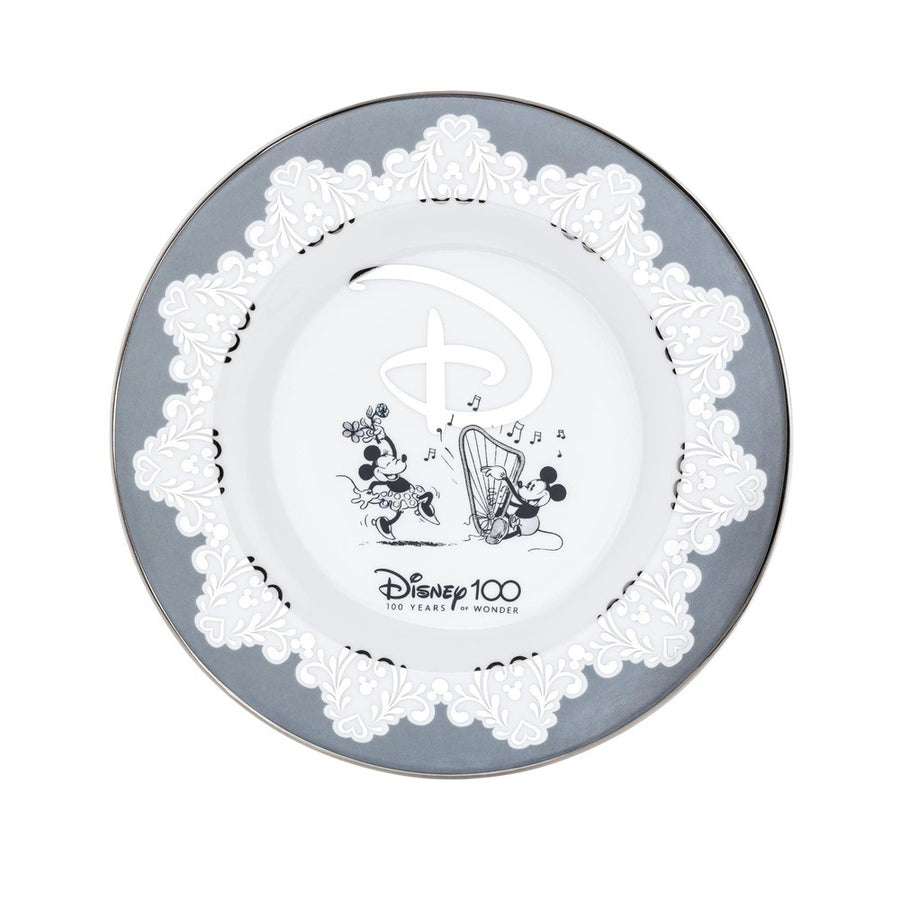 Disney English Ladies: D100 Mickey 6" Decorative Plate sparkle-castle