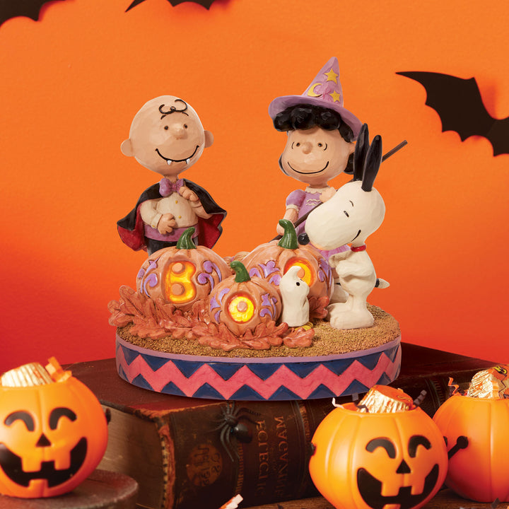 Jim Shore Peanuts: Peanuts Gang with Boo Carved Pumpkins Figurine sparkle-castle