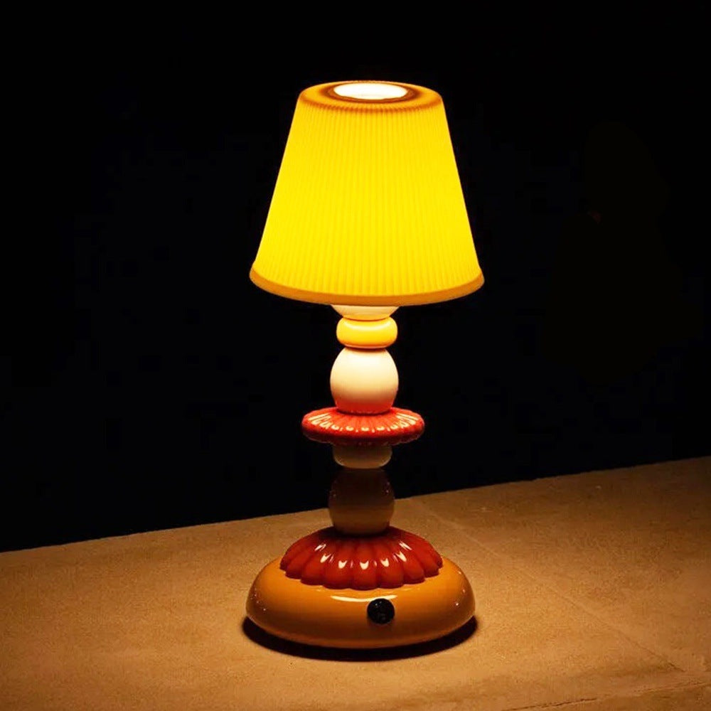 Lladró Firefly Collection: Lotus Firefly Lamp Coral sparkle-castle