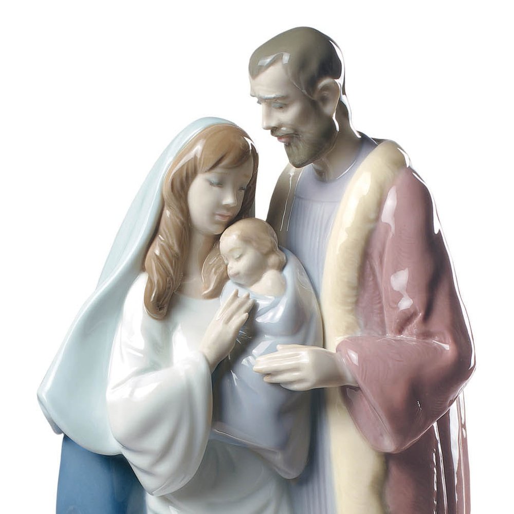 Lladró Holiday Collection: Blessed Family Figurine sparkle-castle