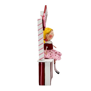 Lori Mitchell Valentine's Day Collection: 5 Cent Kisses Figurine sparkle-castle