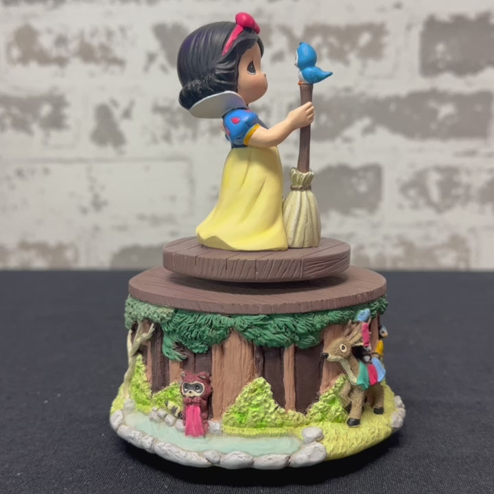Precious Moments Disney Showcase: Snow White and Forest Friends Rotating Musical Figurine