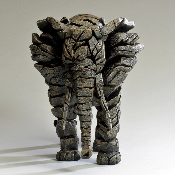 Edge Sculpture: Elephant Figure sparkle-castle