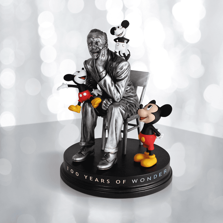 Grand Jester Studios: D100 Walt with Mickey Mouse Figurine sparkle-castle