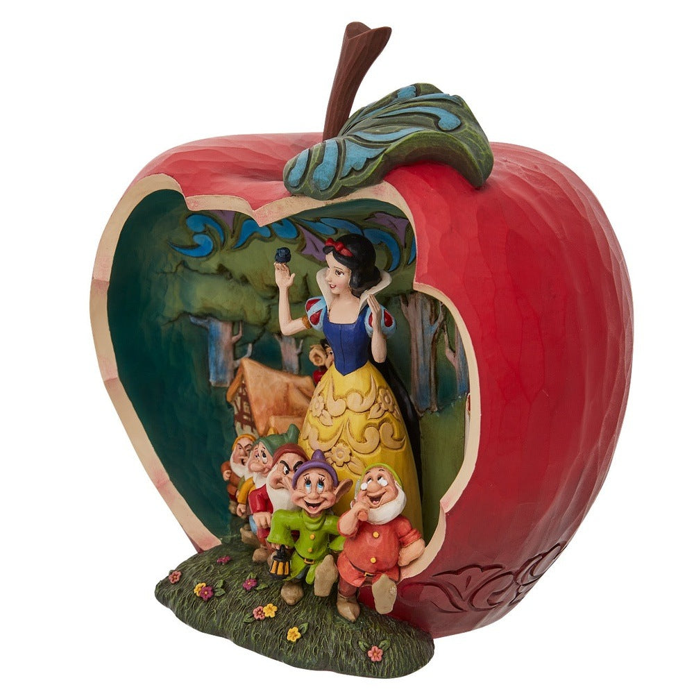 Jim Shore Disney Traditions: Snow White Apple Scene Figurine sparkle-castle