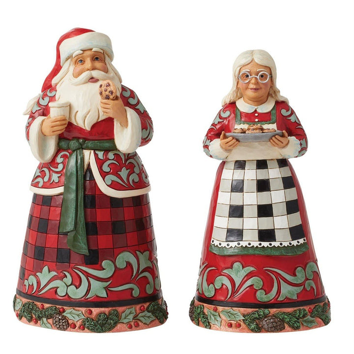 Jim Shore Heartwood Creek: Highland Glen Santa & Mrs. Claus Figurines, Set of 2 sparkle-castle