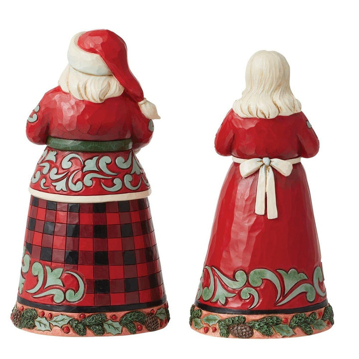 Jim Shore Heartwood Creek: Highland Glen Santa & Mrs. Claus Figurines, Set of 2 sparkle-castle