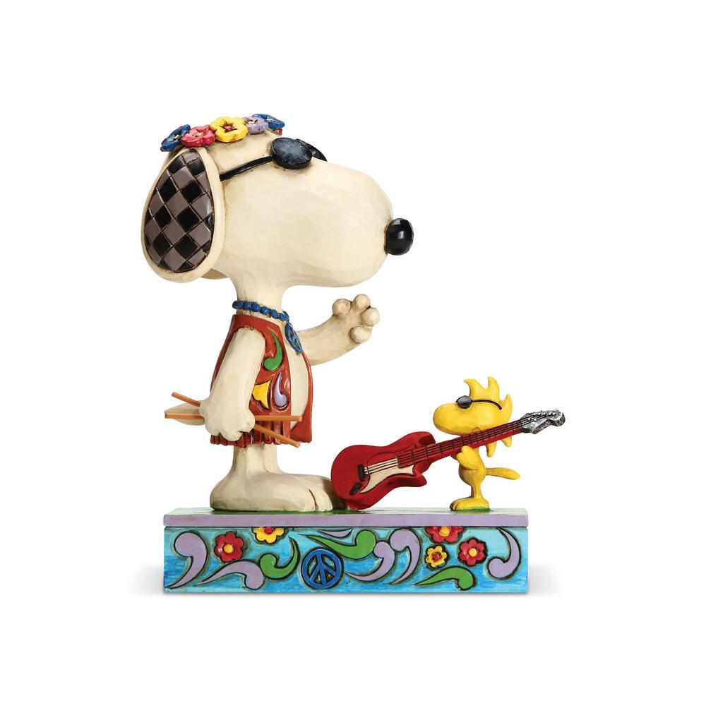 Jim Shore Peanuts: Snoopy Woodstock Concert Goers Figurine sparkle-castle