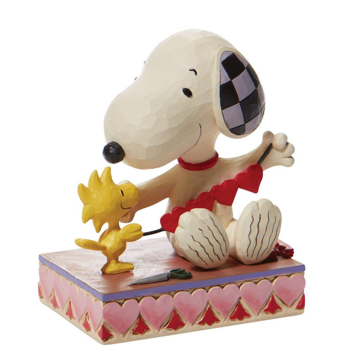 Jim Shore Peanuts: Snoopy Hearts Garland sparkle-castle
