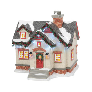 Village: The Peanuts House sparkle-castle