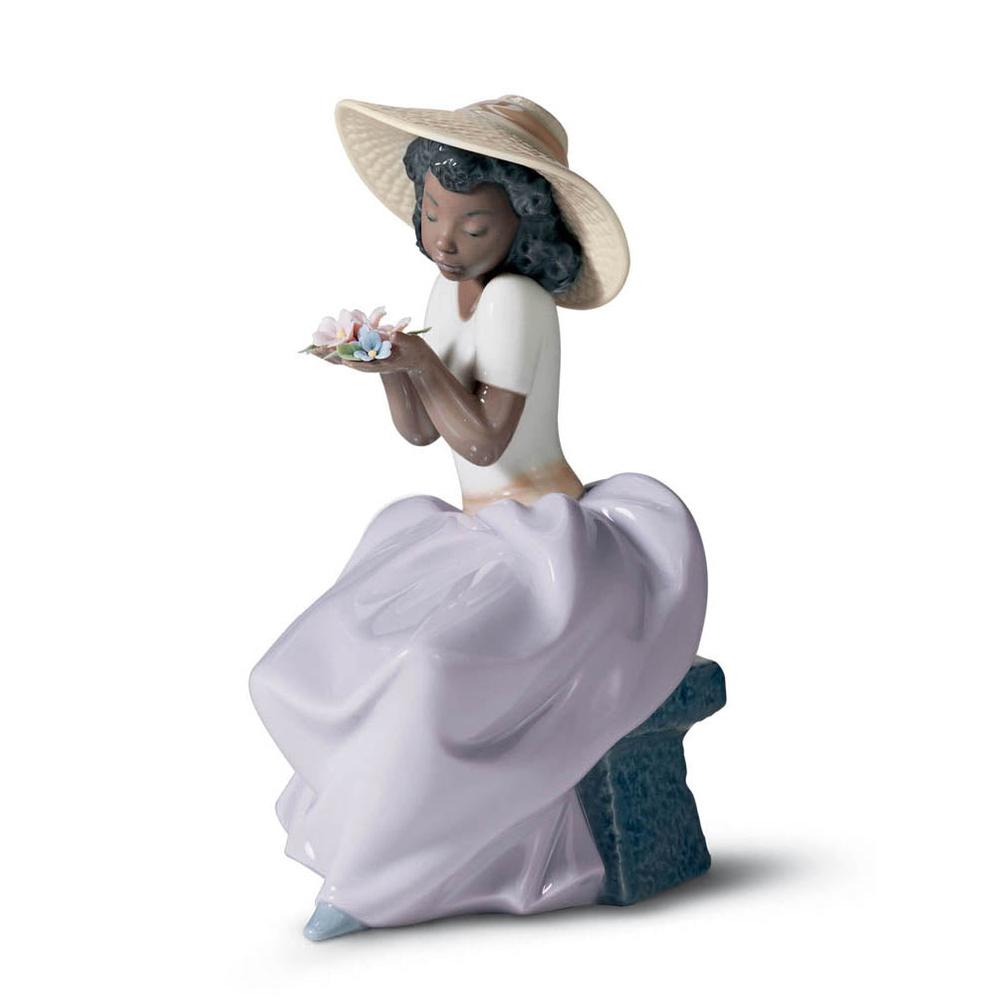 Lladró Elegant Youth Collection: Sweet Fragrance Girl Figurine sparkle-castle