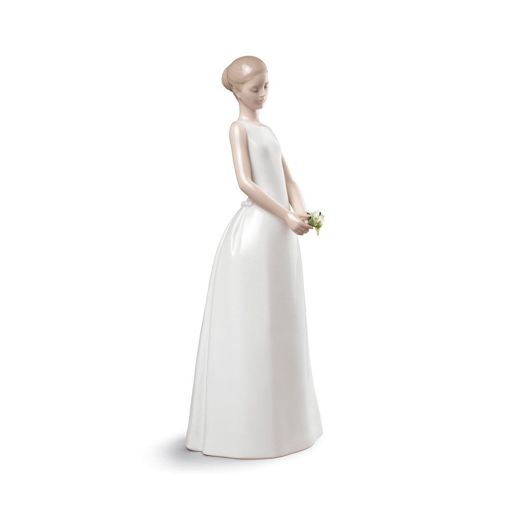 Lladró Treasured Memories Collection: Wedding Day Figurine sparkle-castle