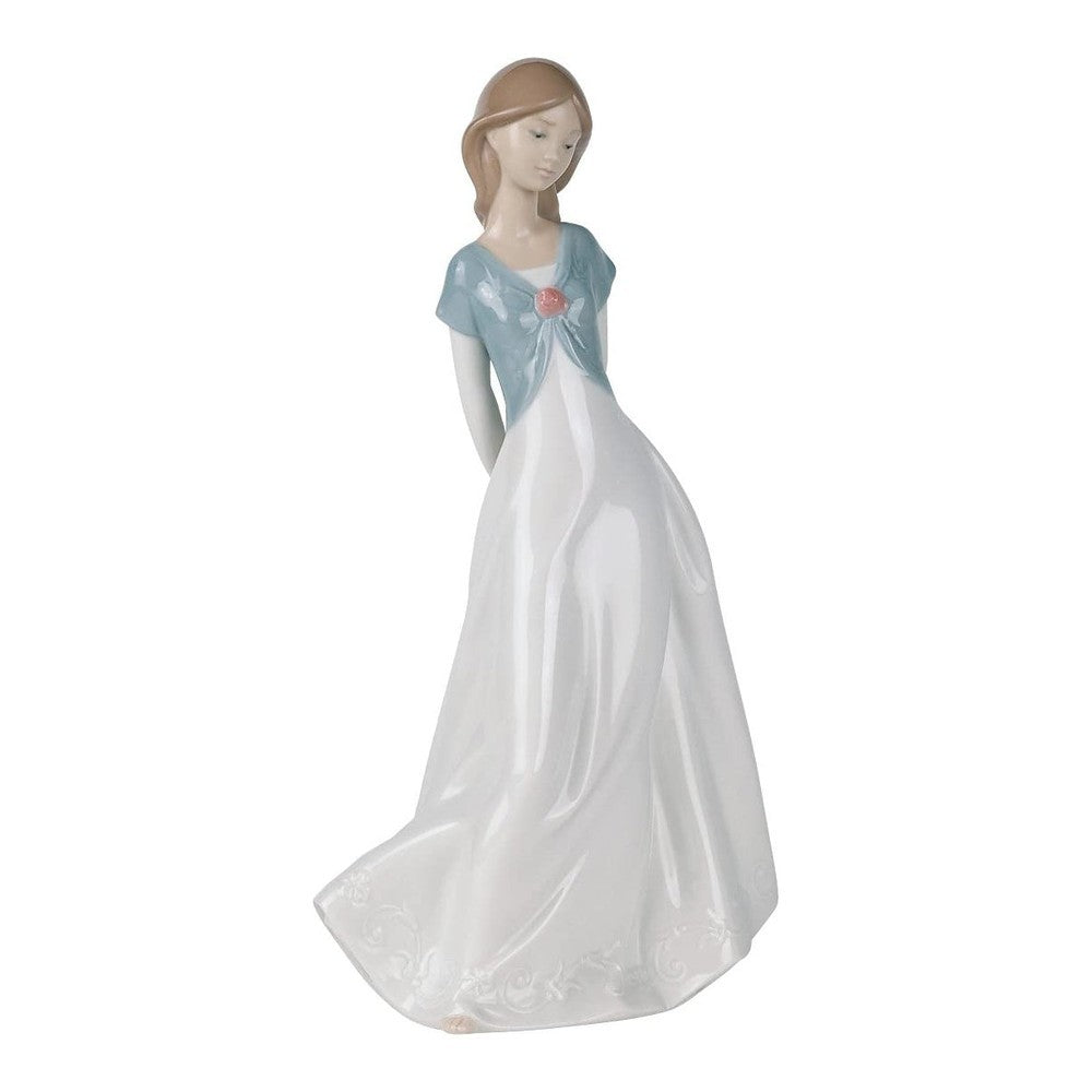NAO Elegant Youth Collection: Truly Love Figurine sparkle-castle